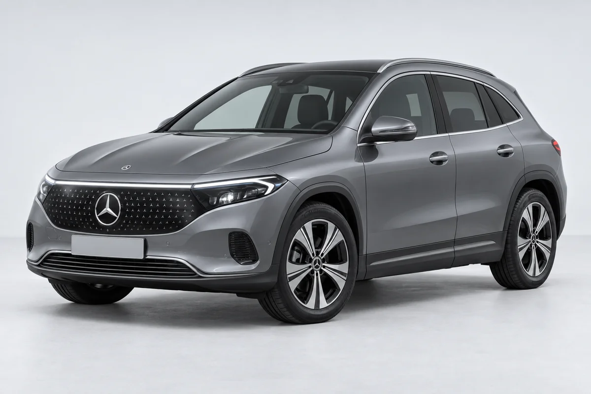 Mercedes-Benz EQA — вид спереди в три четверти