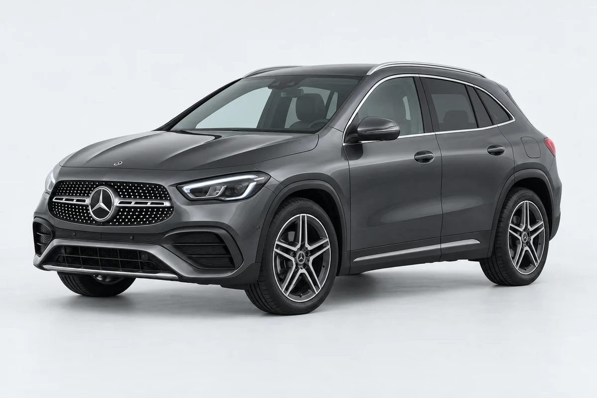 Mercedes-Benz GLA — вид спереди в три четверти